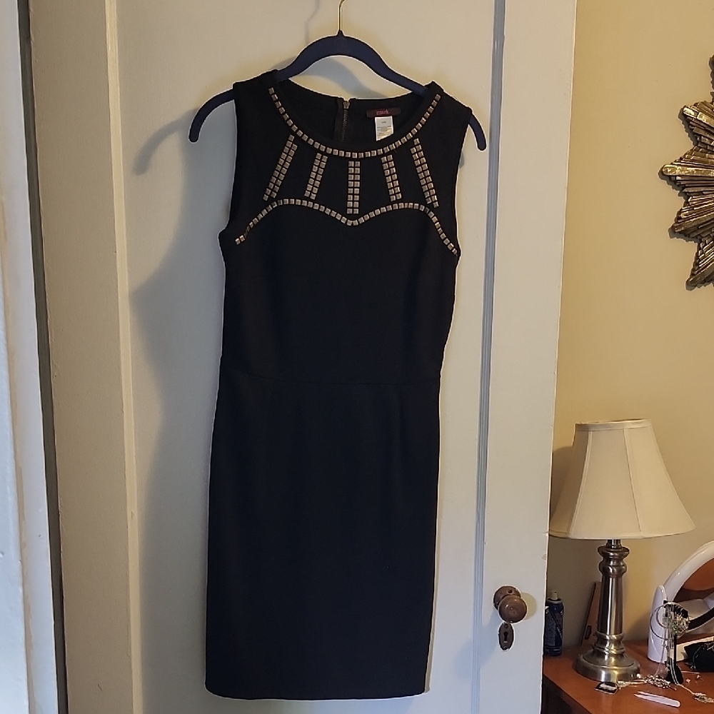 Elegant Black Sleeveless Dress